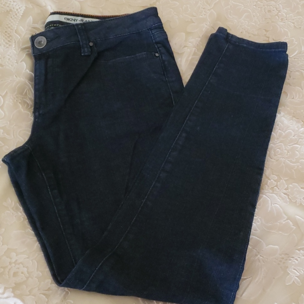 NWOT, DKNY Jeans,  Size 8